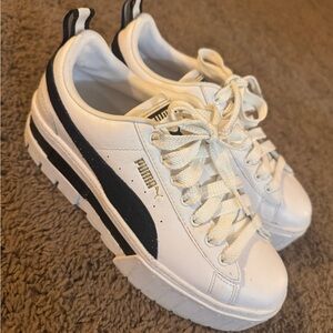 Women’s Puma Mayze Leather. White and Black. 7.5 WORN ONCE